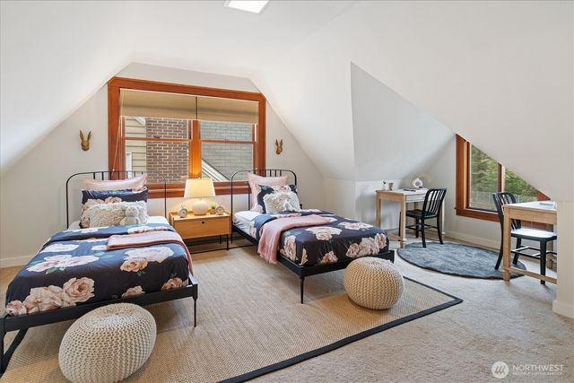 2463 26th Avenue E, Seattle, WA 98112