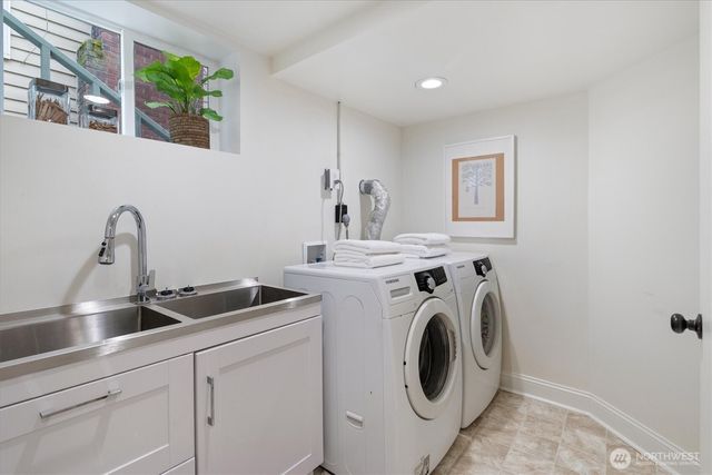 2463 26th Avenue E, Seattle, WA 98112