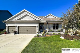 11262 S 117th Avenue, Papillion, NE 68046