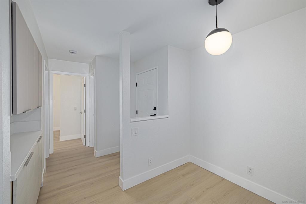 Image 13 of property listing at 3020 Cowley Way 305, San Diego, CA 92117