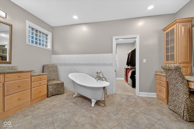 14555 Geist Ridge Drive, Fishers, IN 46040