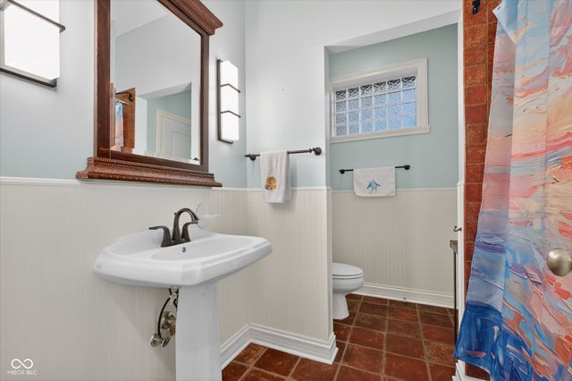 14555 Geist Ridge Drive, Fishers, IN 46040
