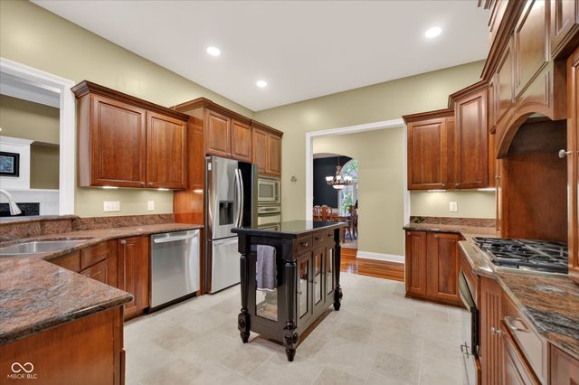 14555 Geist Ridge Drive, Fishers, IN 46040