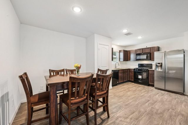 852 Road 5138, Cleveland, TX 77327