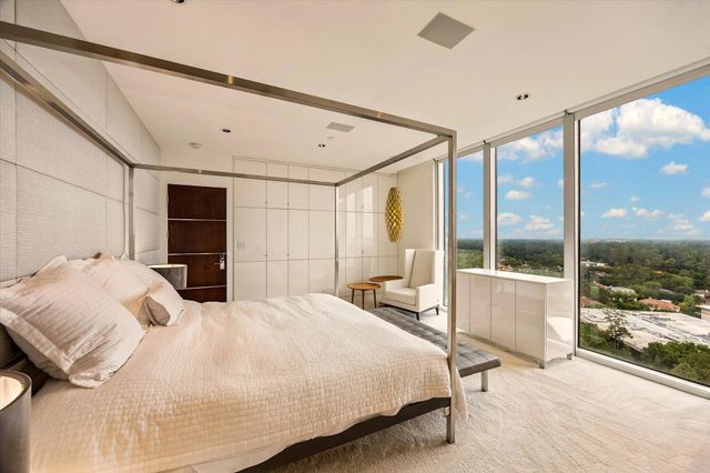 121 N Post Oak Lane 2104, Houston, TX 77024
