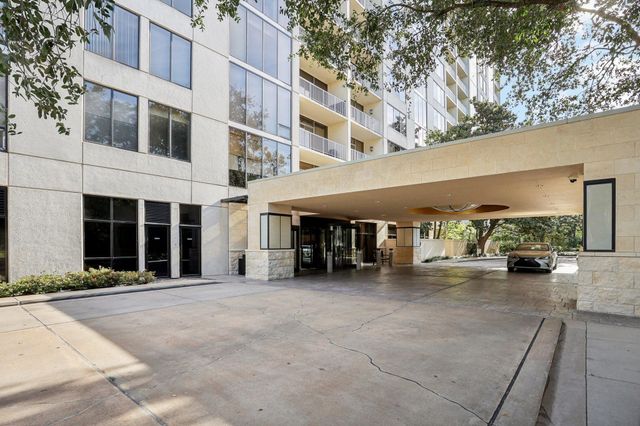 121 N Post Oak Lane 2104, Houston, TX 77024