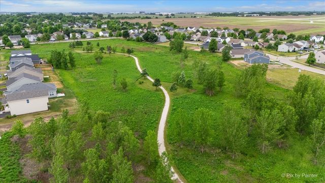 288 N Charles Street, Cortland, IL 60112