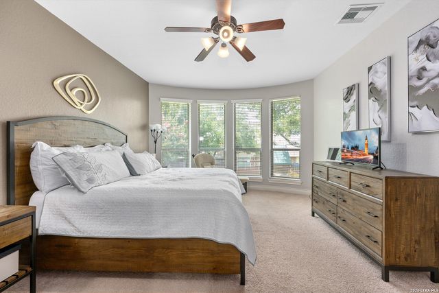8810 WOODLAND BND, San Antonio, TX 78255