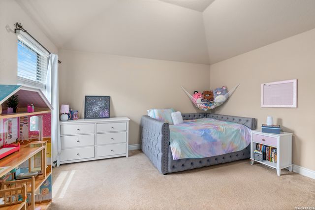 8810 WOODLAND BND, San Antonio, TX 78255