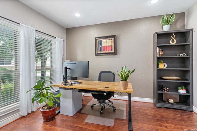 8810 WOODLAND BND, San Antonio, TX 78255