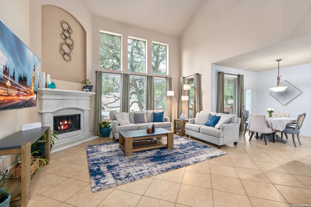 8810 WOODLAND BND, San Antonio, TX 78255