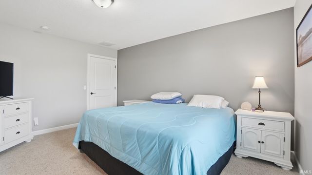 15911 Classic Lake Drive, Huntertown, IN 46748