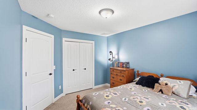 15911 Classic Lake Drive, Huntertown, IN 46748