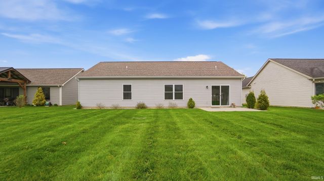 15911 Classic Lake Drive, Huntertown, IN 46748
