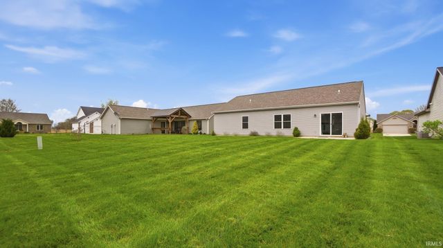 15911 Classic Lake Drive, Huntertown, IN 46748