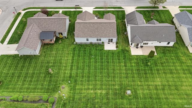 15911 Classic Lake Drive, Huntertown, IN 46748