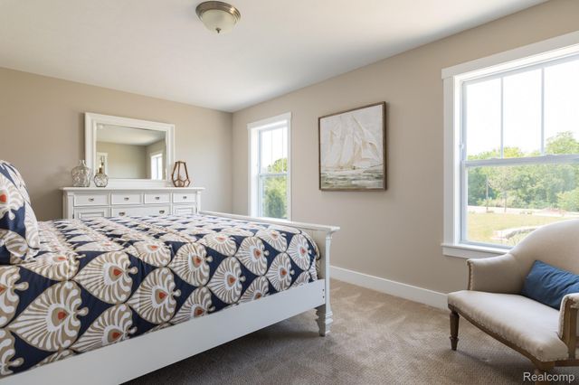 223 Ontario Court, Brooklyn Village, MI 49230