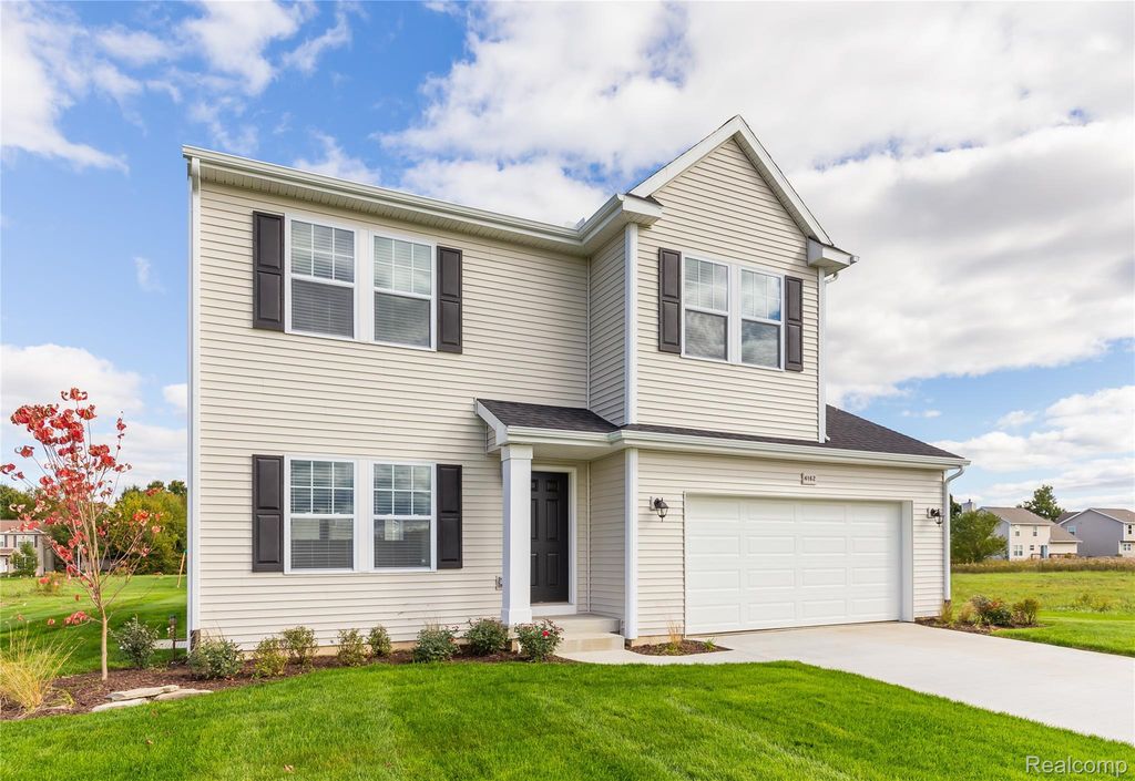 223 Ontario Court, Brooklyn Village, MI 49230