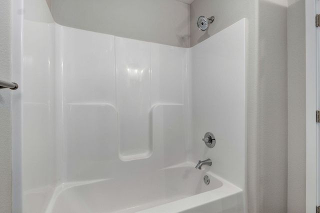 712 N Glenwood Avenue, Republic, MO 65738