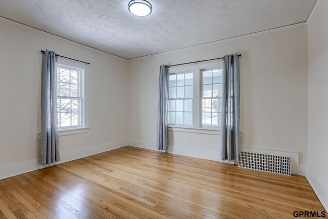 5849 Briggs Street, Omaha, NE 68106