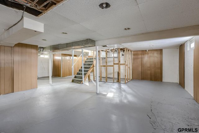 5849 Briggs Street, Omaha, NE 68106