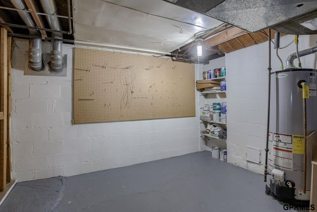 5849 Briggs Street, Omaha, NE 68106