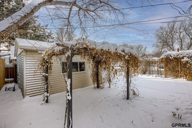 5849 Briggs Street, Omaha, NE 68106