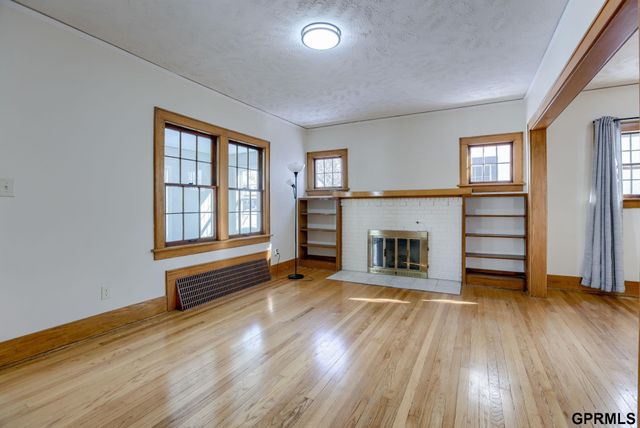 5849 Briggs Street, Omaha, NE 68106