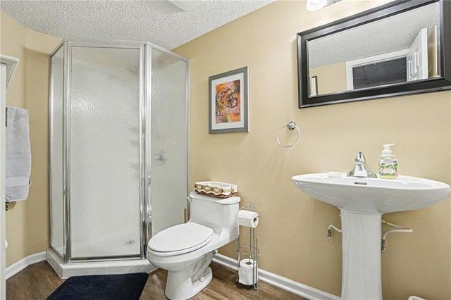 8616 W 127TH Place, Overland Park, KS 66213