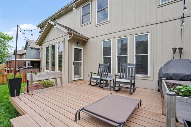 8616 W 127TH Place, Overland Park, KS 66213