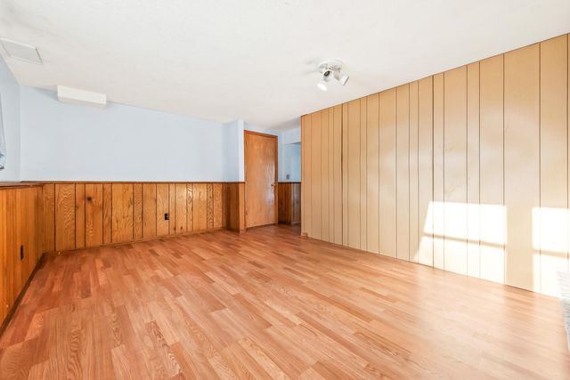 915 Pineview Lane N, Plymouth, MN 55441