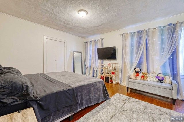 19 Valley Road, Clifton, NJ 07013