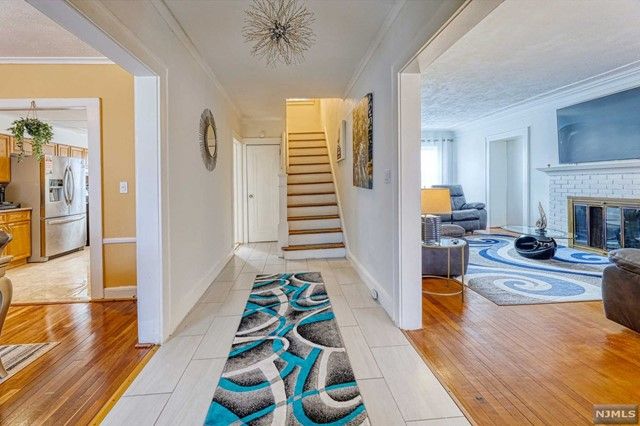 19 Valley Road, Clifton, NJ 07013
