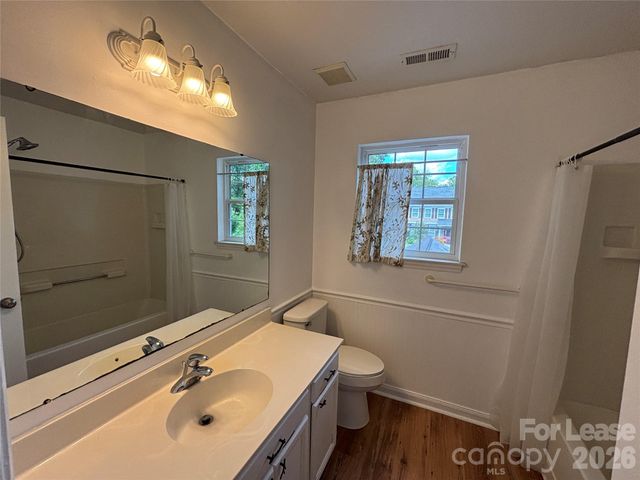 9419 Oren Thompson Road, Charlotte, NC 28213