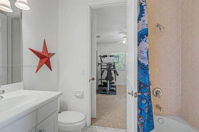 7926 SW 195th Terrace, Cutler Bay, FL 33157