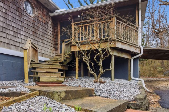 353 E Wolf Valley Rd, Heiskell, TN 37754