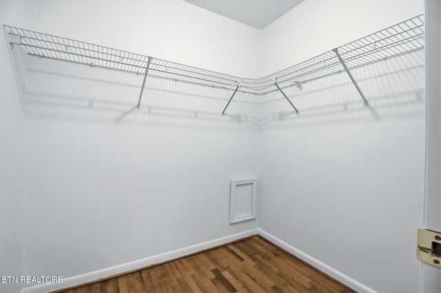 353 E Wolf Valley Rd, Heiskell, TN 37754