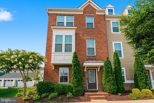 6300 OSTERLEY ST, Baltimore, MD 21220