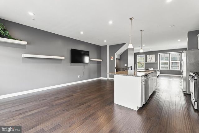 6300 OSTERLEY ST, Baltimore, MD 21220