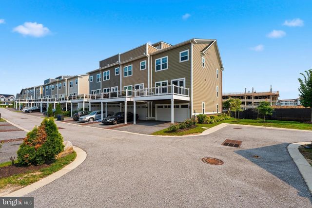 6300 OSTERLEY ST, Baltimore, MD 21220