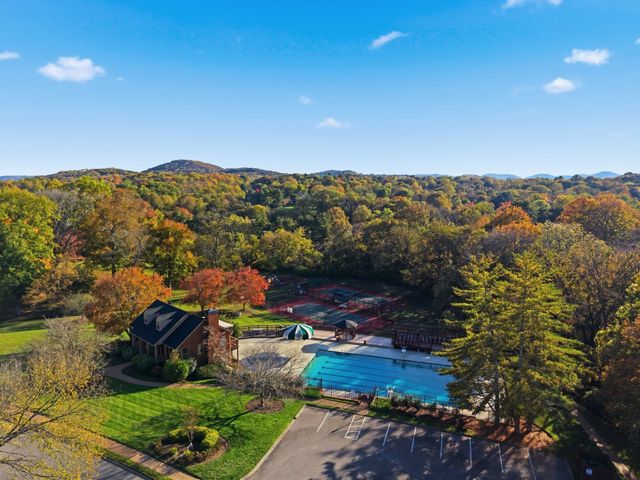 9404 Smithson Ln, Brentwood, TN 37027