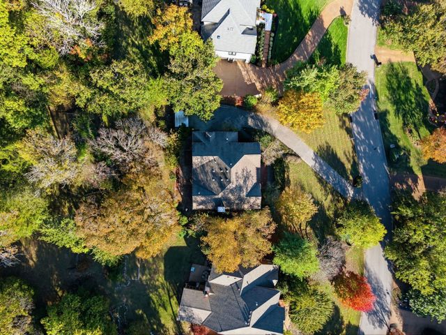 9404 Smithson Ln, Brentwood, TN 37027