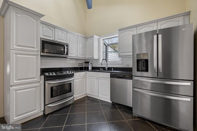 922 BEAVERBANK CIR, Towson, MD 21286