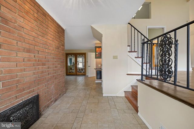 922 BEAVERBANK CIR, Towson, MD 21286