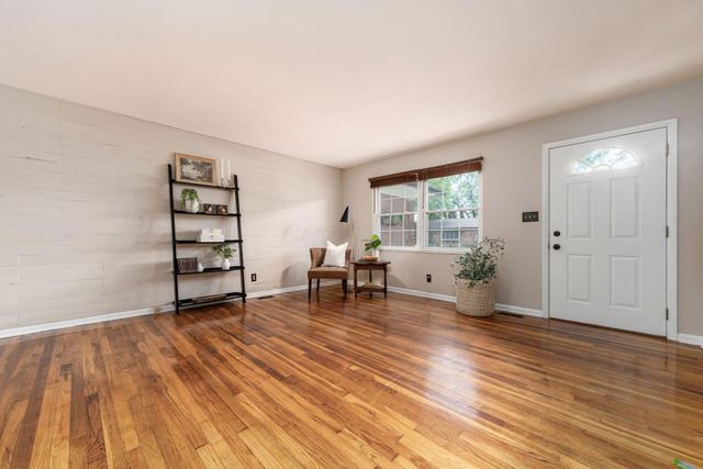 182 Muskingum Drive, Gahanna, OH 43230