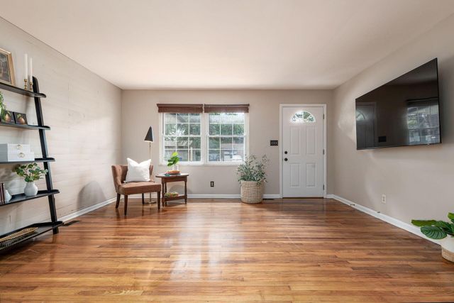 182 Muskingum Drive, Gahanna, OH 43230