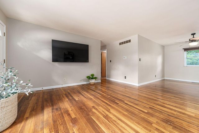 182 Muskingum Drive, Gahanna, OH 43230