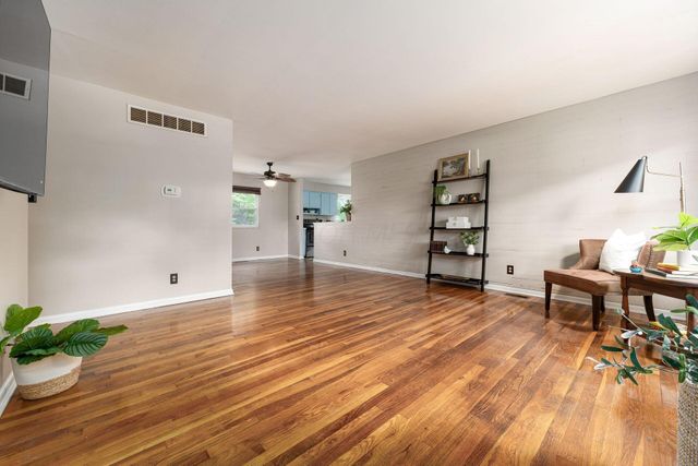 182 Muskingum Drive, Gahanna, OH 43230