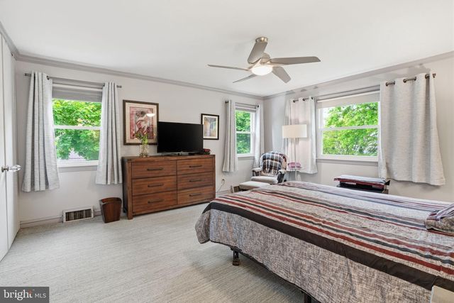 1363 PANTHER RD, Rydal, PA 19046