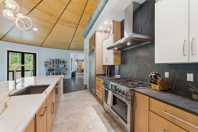 1751 Cayce Springs Rd, Thompsons Station, TN 37179